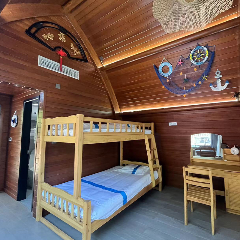 Cămin prefabricat din lemn Cămin prefabricat din lemn