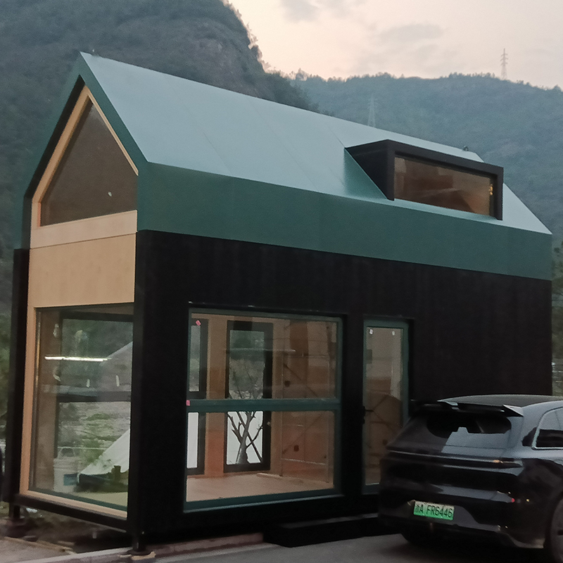Casa de vacanta din lemn prefabricat